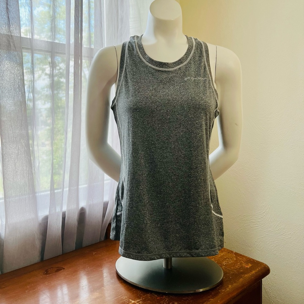 Brooks Running Women’s Racerback Tank | Size M